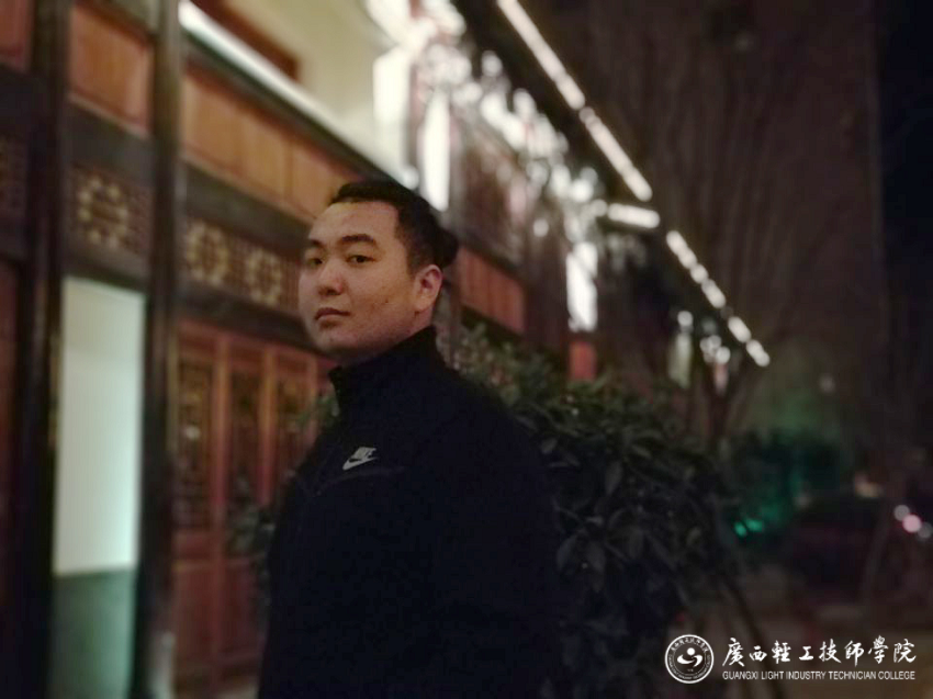 1748414542931851.png 11毛雷秋.png